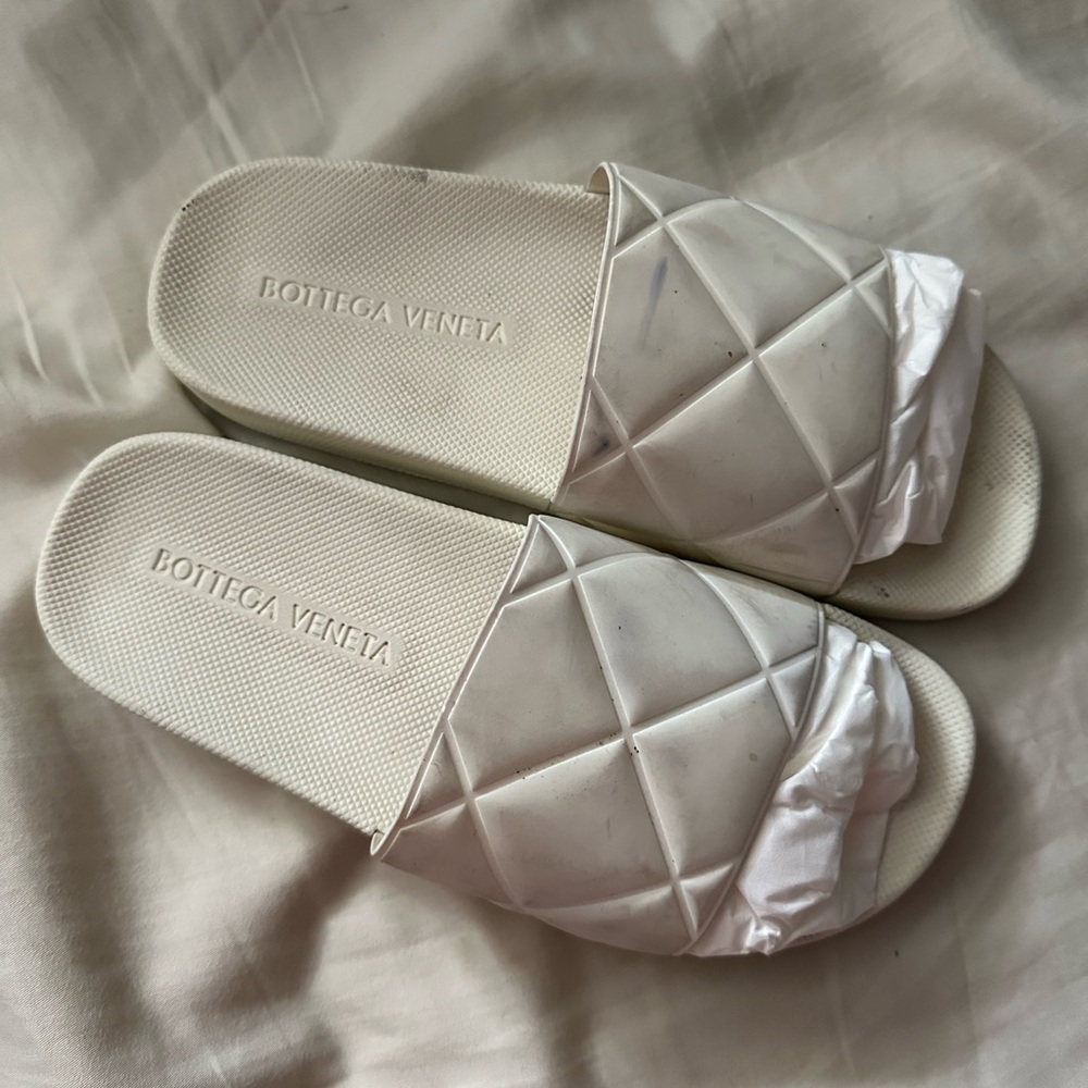 Bottega Veneta Quilted Slides - White (Women’s Size 8)